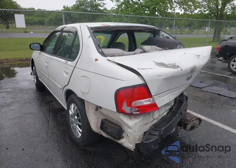 2001 Nissan Altima Gxe z USA, uszkodzony, nr VIN 1N4DL01D01C117464